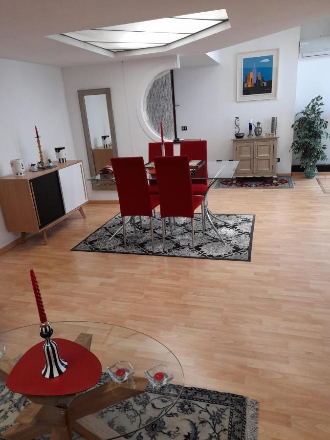 Corte Lambruschini Central Apartment With Free Covered Parking Genoa Ngoại thất bức ảnh